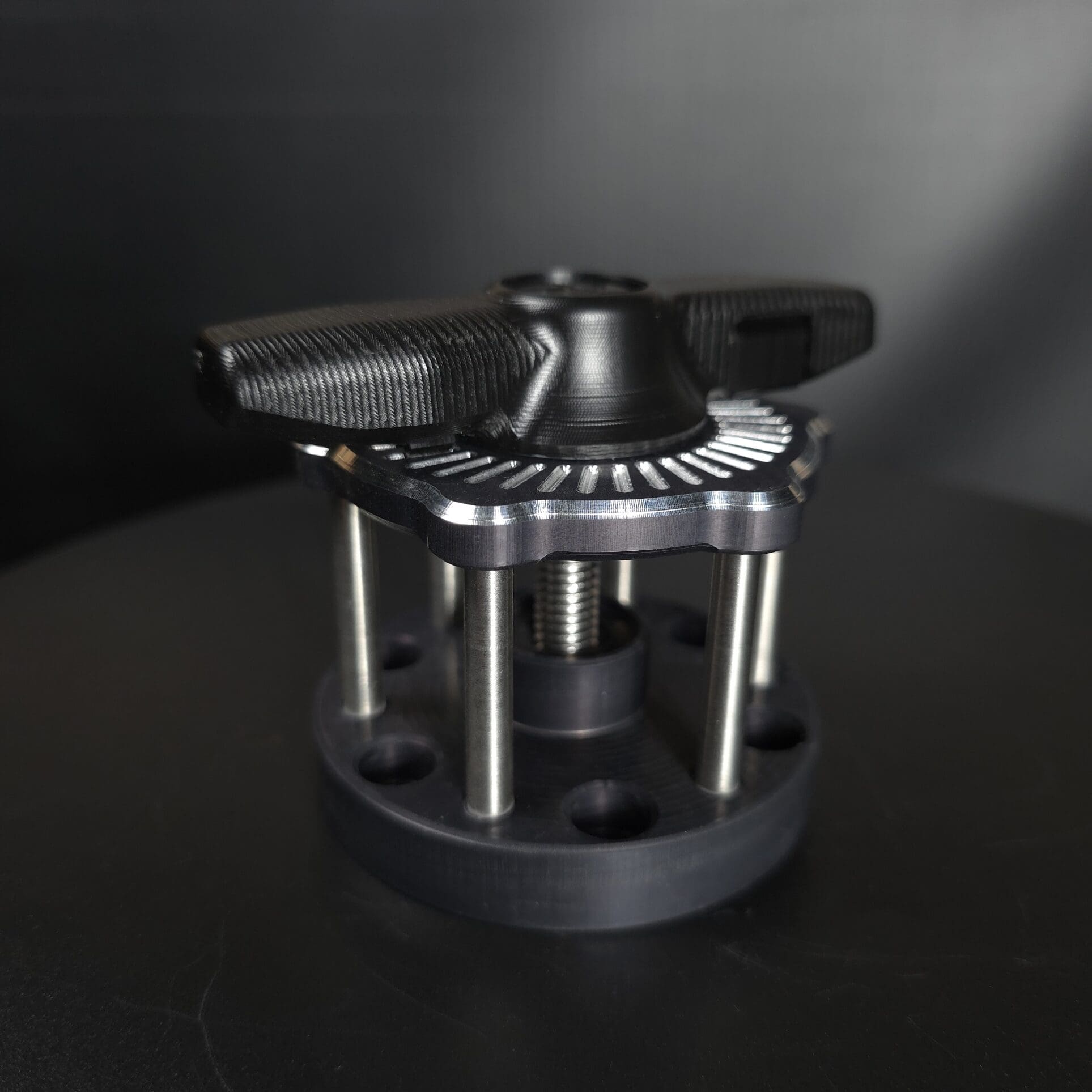 IRIS QUICK RELEASE PROP HUB